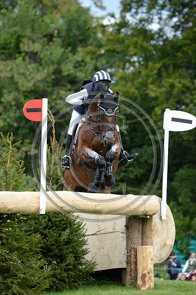 Julia Norman_CARRYON BOBBY BOY_LRBHT_MR19_128858