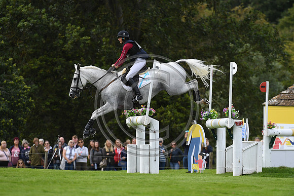 Kirsty Short_COSSAN LAD_LRBHT_PN19_120193