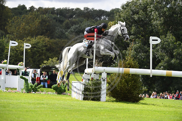 Kirsty Short_COSSAN LAD_LRBHT_PN19_120204
