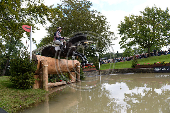 Nana Dalton_ABSOLUT OPPOSITION_LRBHT_PN19_119643