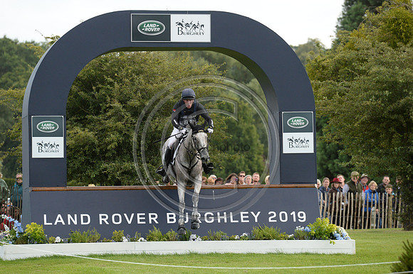 Oliver Townend_BALLAGHMOR CLASS_LRBHT_MR19_129634