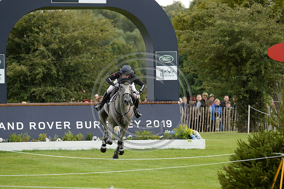 Oliver Townend_BALLAGHMOR CLASS_LRBHT_MR19_129638