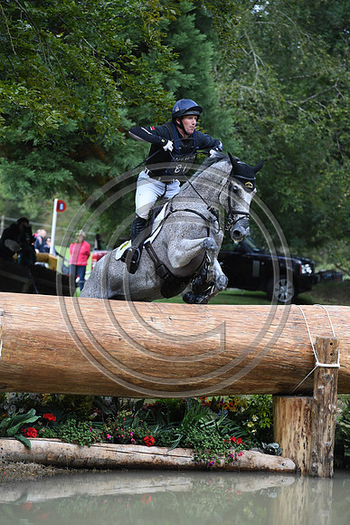 Oliver Townend_BALLAGHMOR CLASS_LRBHT_PN19_120594
