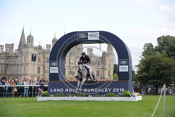 Oliver Townend_BALLAGHMOR CLASS_LRBHT_TM19_129823 2