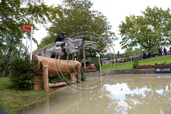Oliver Townend_BALLAGHMOR CLASS_PN19_122117