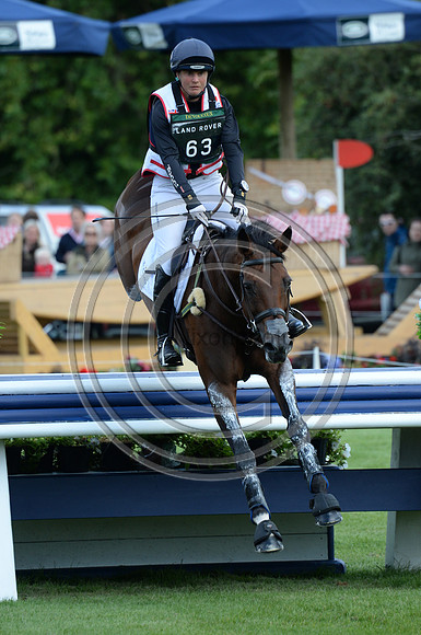 Piggy French_VANIR KAMIRA_LRBHT_MR19_129170