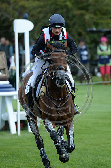 Piggy French_VANIR KAMIRA_LRBHT_MR19_129177
