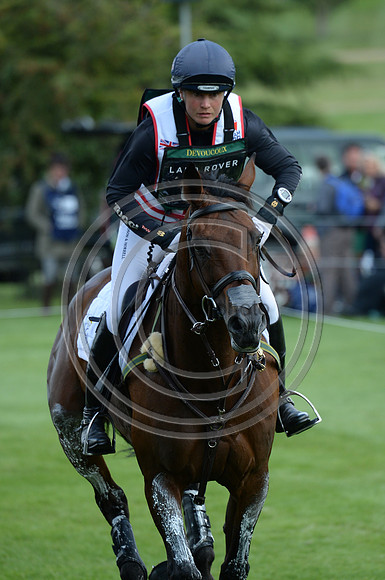 Piggy French_VANIR KAMIRA_LRBHT_MR19_129181