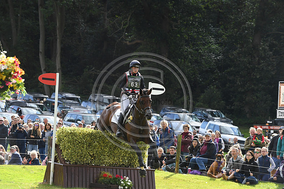 Piggy French_VANIR KAMIRA_LRBHT_TM19_119696