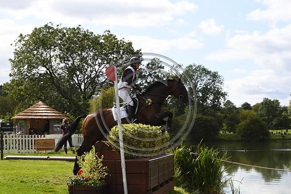 Piggy French_VANIR KAMIRA_LRBHT_TM19_119698