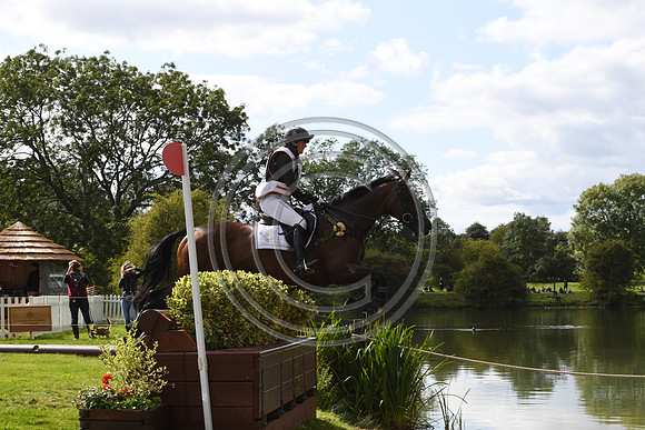 Piggy French_VANIR KAMIRA_LRBHT_TM19_119699