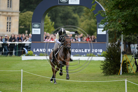 Pippa Funnell_MGH GRAFTON STREET_LRBHT_PN19_119230