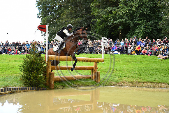 Pippa Funnell_MGH GRAFTON STREET_LRBHT_PN19_119283