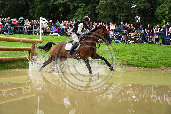 Pippa Funnell_MGH GRAFTON STREET_LRBHT_PN19_119294