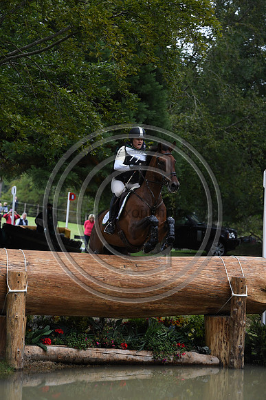 Pippa Funnell_MGH GRAFTON STREET_LRBHT_PN19_120519