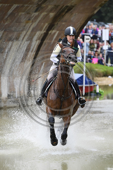 Pippa Funnell_MGH GRAFTON STREET_LRBHT_TM19_38652