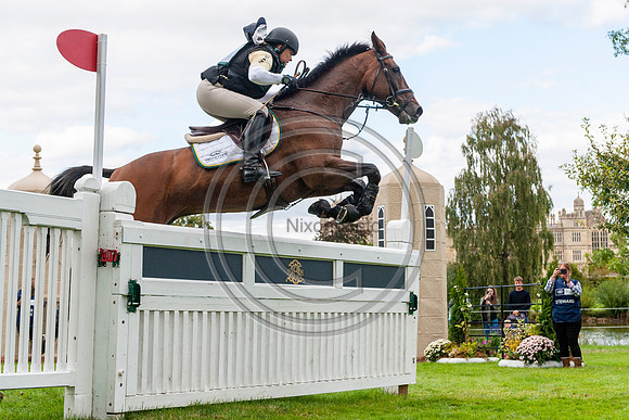 Pippa Funnell_MGH Grafton_Street_LRBHT_SB_19_1
