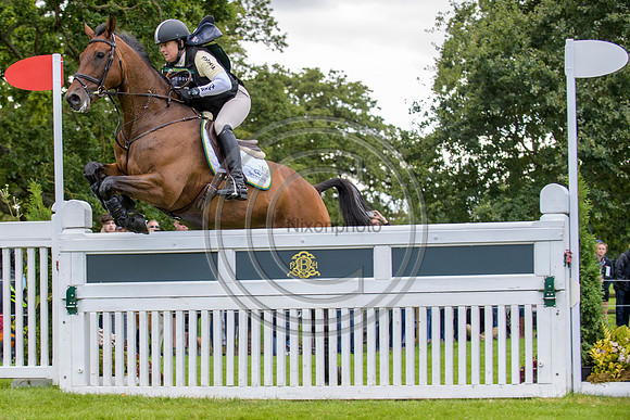 Pippa Funnell_MGH Grafton_Street_LRBHT_SB_19_2