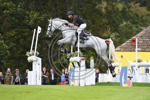 Richard P Jones_ALFIES CLOVER_LRBHT_PN19_120272