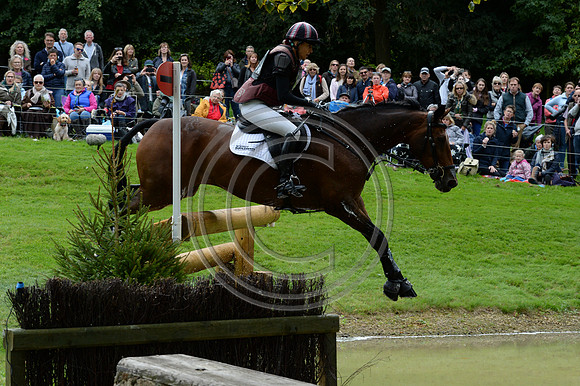 Sarah Bullimore_REVE DU ROUET_LRBHT_MR19_128576