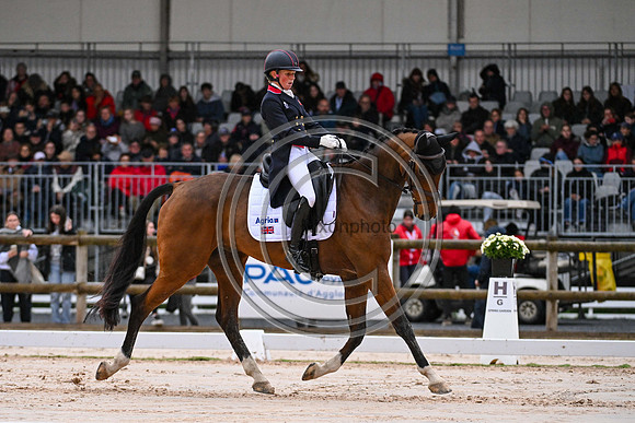 Rosalind CANTER_IZILOT DHI_Pau_PN24_175614