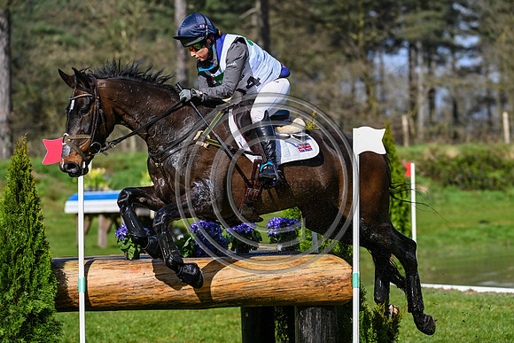 Kirsty CHABERT_Opposition Loire_Krone_PN23_125715