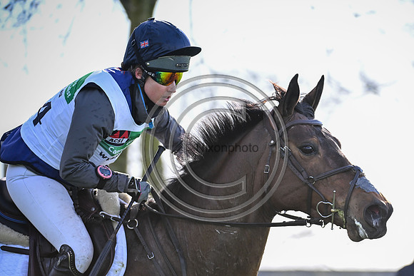 Kirsty CHABERT_Opposition Aphrodite_Krone_PN23_125744