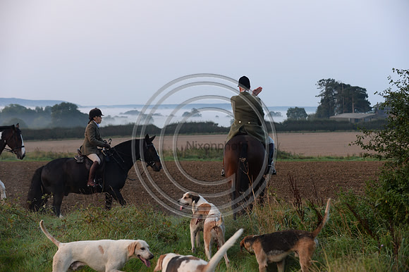 Bicester with Whaddon Chase Hunt 14 09 20