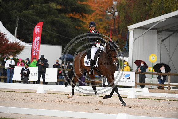Laura COLLETT_LONDON 52 _PauCCI5_20PN_116230