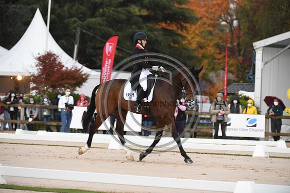 Laura COLLETT_LONDON 52 _PauCCI5_20PN_116232