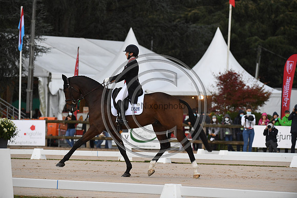 Laura COLLETT_LONDON 52 _PauCCI5_20PN_116249