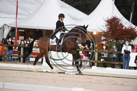 Laura COLLETT_LONDON 52 _PauCCI5_20PN_116259