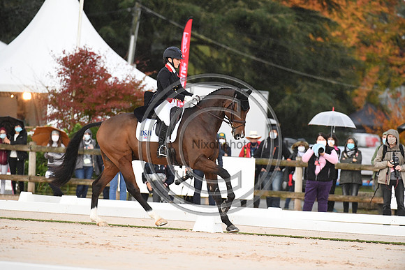 Laura COLLETT_LONDON 52 _PauCCI5_20PN_116262