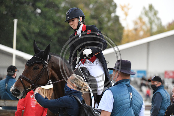 Laura COLLETT_LONDON 52 _PauCCI5_20PN_116395