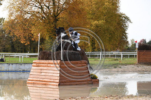 Laura COLLETT_LONDON 52_PauCCI5_20PN_117313