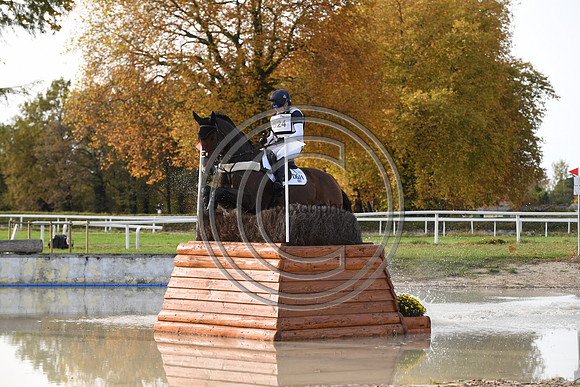 Laura COLLETT_LONDON 52_PauCCI5_20PN_117315