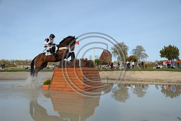Laura COLLETT_LONDON 52_PauCCI5_20PN_117348