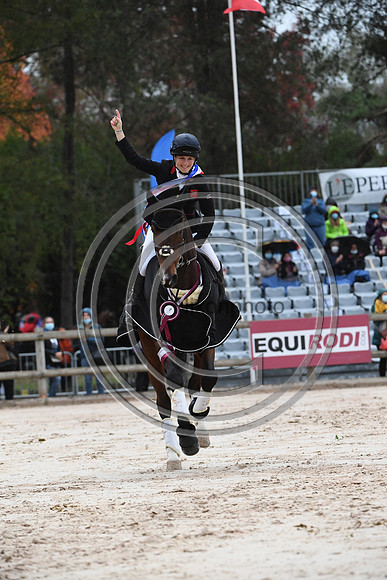 Laura COLLETT_LONDON 52_PauCCI5_20PN_119377