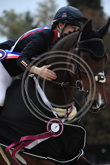 Laura COLLETT_LONDON 52_PauCCI5_20PN_119403