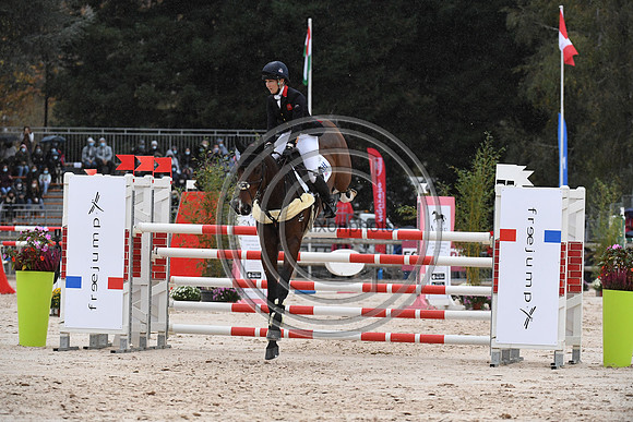 Laura COLLETT_LONDON 52_PauCCI5_20PN_119617