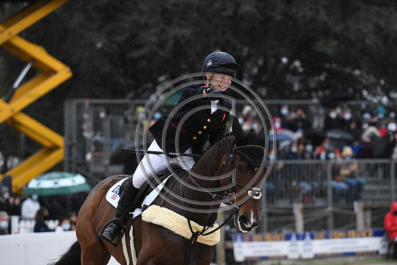 Laura COLLETT_LONDON 52_PauCCI5_20PN_119688