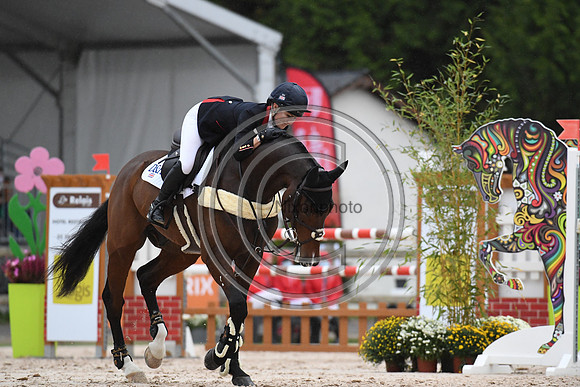 Laura COLLETT_LONDON 52_PauCCI5_20PN_119718