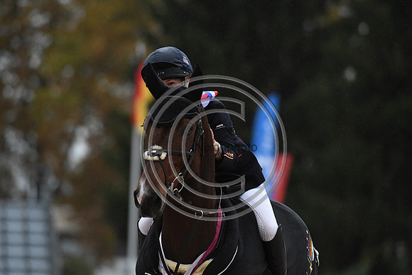 Laura COLLETT_LONDON 52_PauCCI5_20PN_119179
