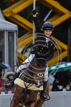 Laura COLLETT_LONDON 52_PauCCI5_20PN_119676
