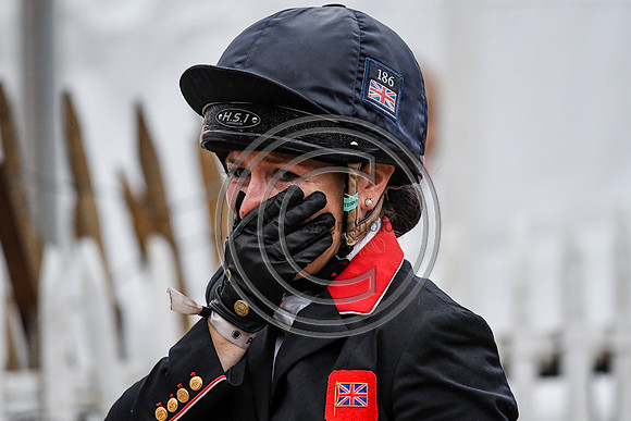 Laura COLLETT_LONDON 52_PauCCI5_20PN_119775