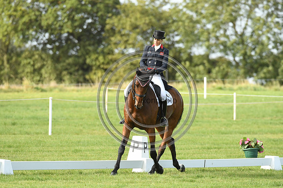 Sarah Bullimore_REVE DU ROUET_BurnhamMarket_20PN_106538