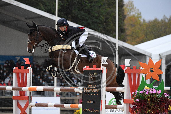 Laura COLLETT_LONDON 52_PauCCI5_20PN_119627
