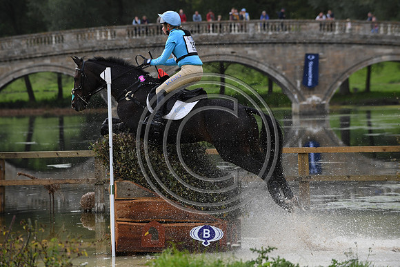 BE TOUCHABLE_Blenheim_PN17_98561