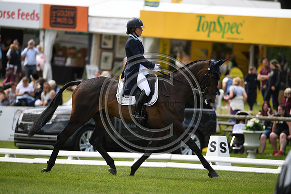 Kirsty Chabert_OPPOSITION LOIRE_Bramham Inter_PN22_25892