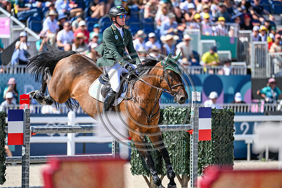 Daniel COYLE riding LEGACY_Paris24_PN24_158864